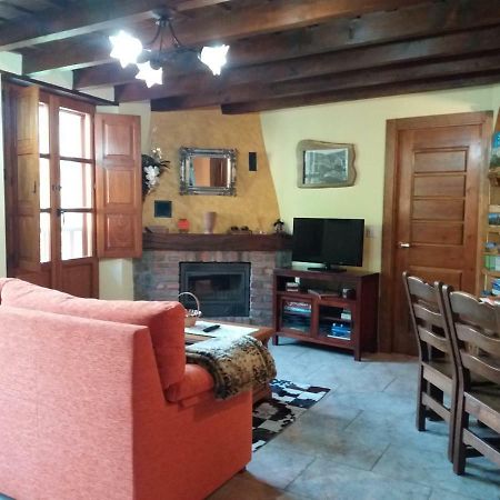 Apartamentos La Condesa Valmeo Kültér fotó