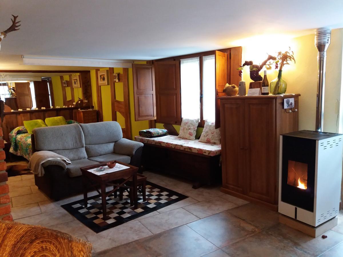 Apartamentos La Condesa Valmeo Kültér fotó