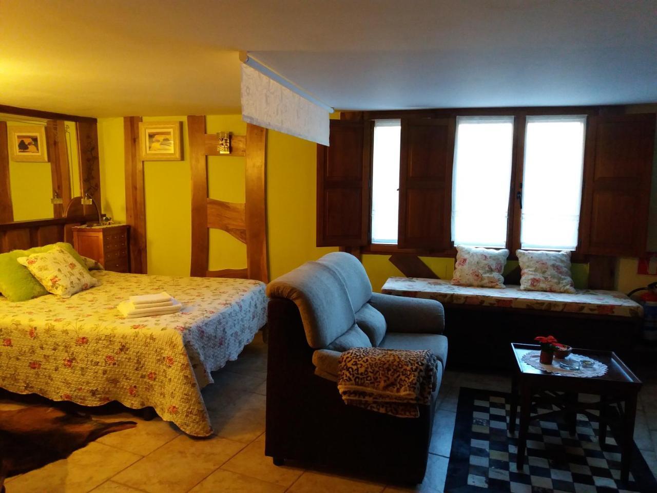 Apartamentos La Condesa Valmeo Kültér fotó