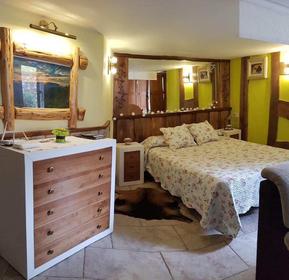 Apartamentos La Condesa Valmeo Kültér fotó